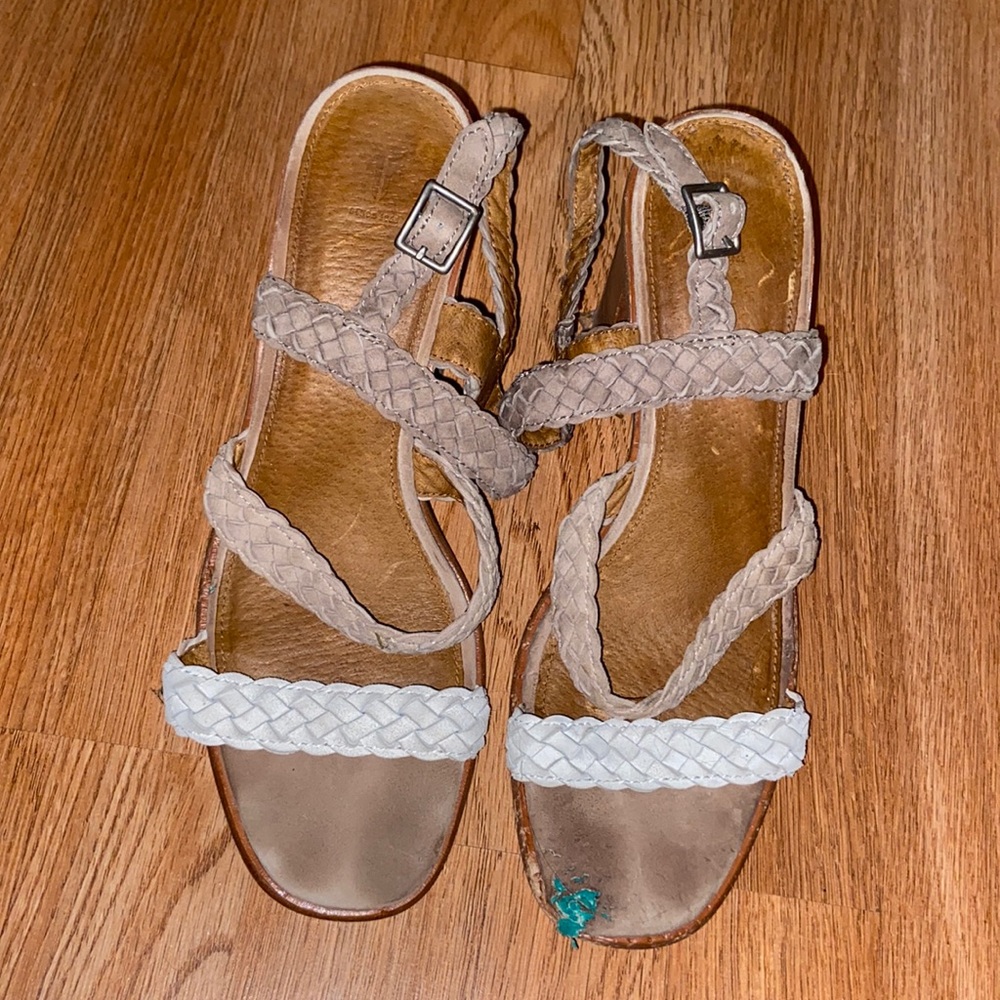 Size 9.5 Frye heel sandals.